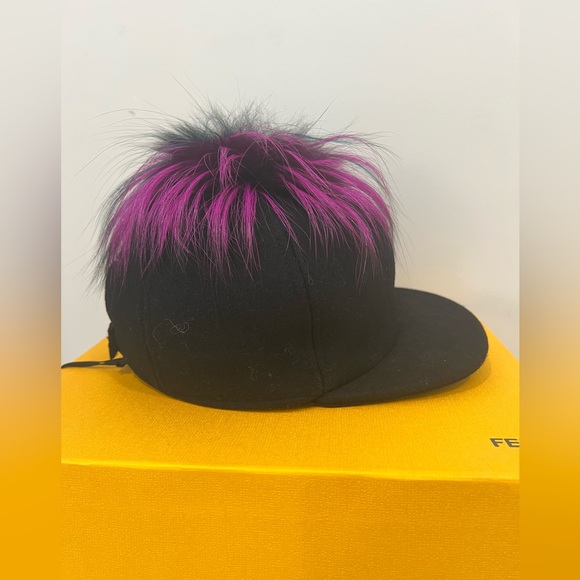 Fendi Fur Baseball Cap – Silver Fox Fur | Black/Green/Magenta | NWT | size M - Picture 4 of 11